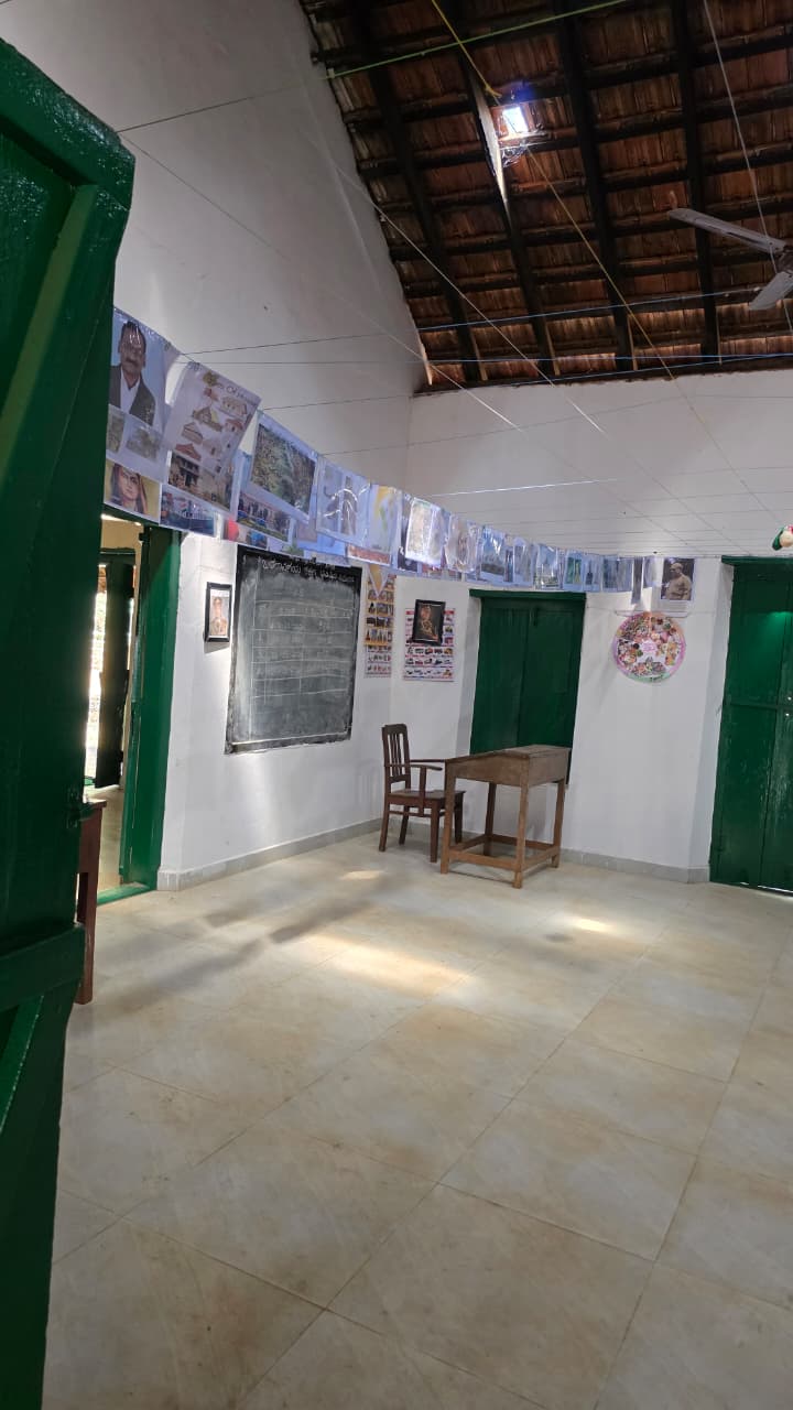 Hoddur School