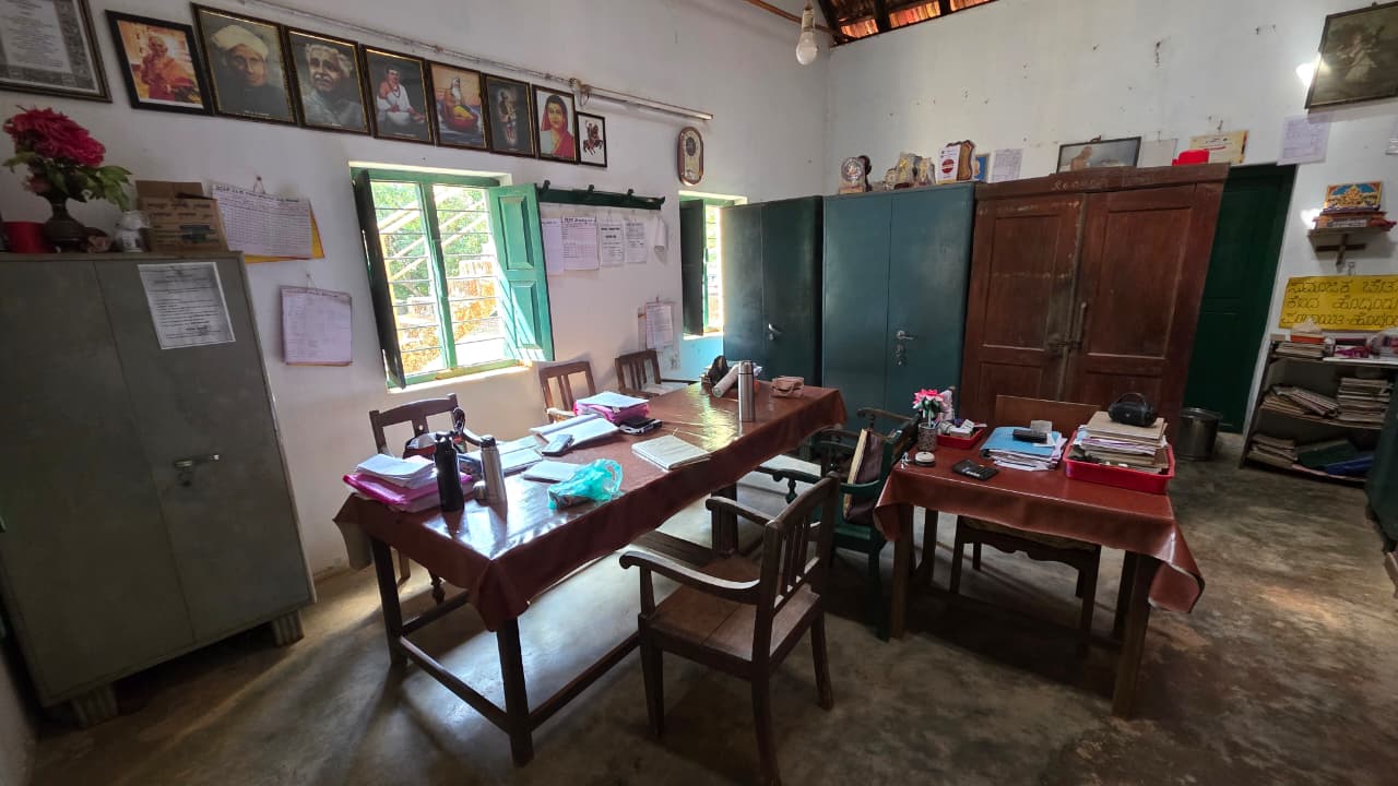 Hoddur School